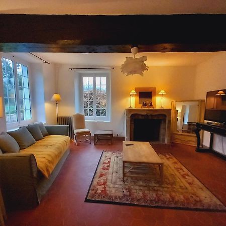 Le Manoir De Villefermoy Les Ecrennes Bagian luar foto