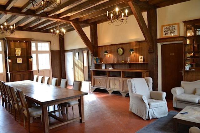 Le Manoir De Villefermoy Les Ecrennes Bagian luar foto
