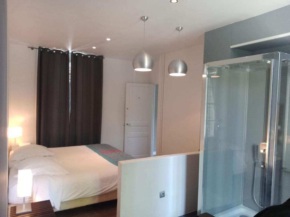 Le Manoir De Villefermoy Les Ecrennes Bagian luar foto