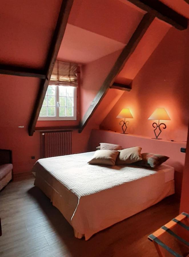 Le Manoir De Villefermoy Les Ecrennes Bagian luar foto